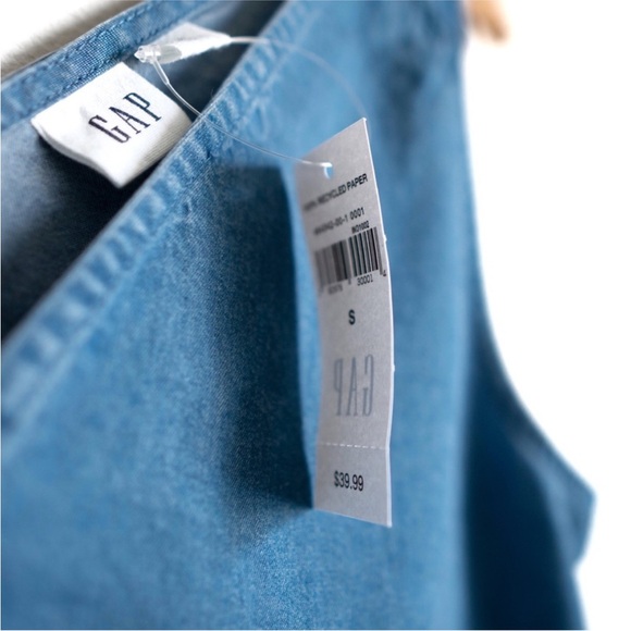 Gap Sleeveless Chambray V-Neck Tank Top - Picture 5 of 7